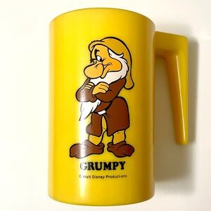 Vintage Collectible Grumpy Walt Disney Seven Dwarves 10 oz Plastic Yellow Mug
